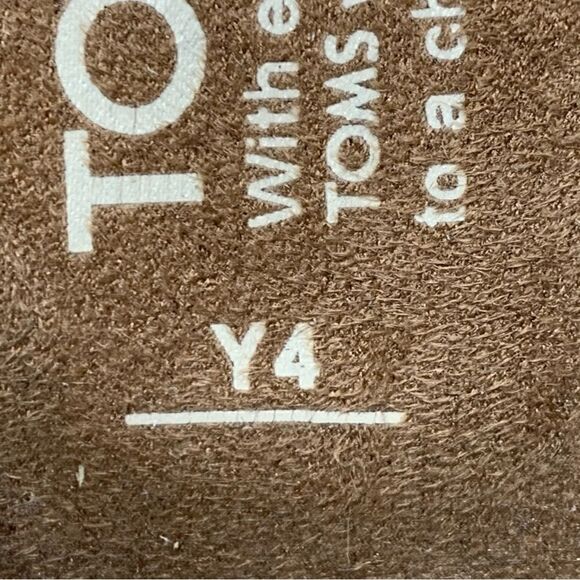 TOMS~Girls~”Correa”~ Red/White PinStripe Flat Open Toe Sandals~Size 4 - Picture 8 of 9